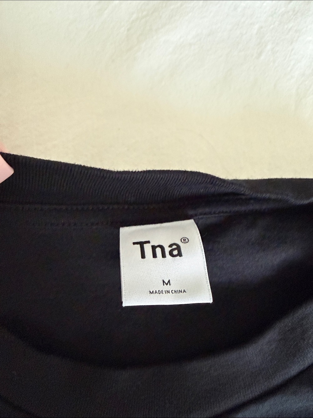 TNA cropped black T-shirt - Picture 2 of 3